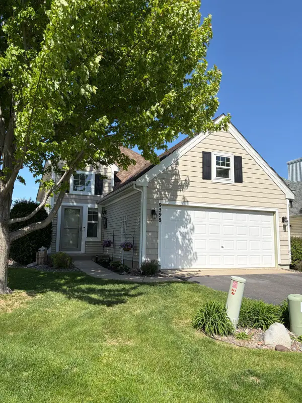9598 Zircon Court N, Maple Grove, MN 55311