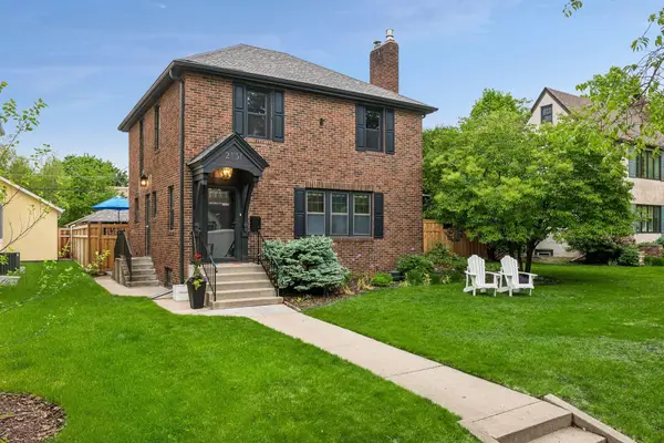 2131 Juno Avenue, Saint Paul, MN 55116
