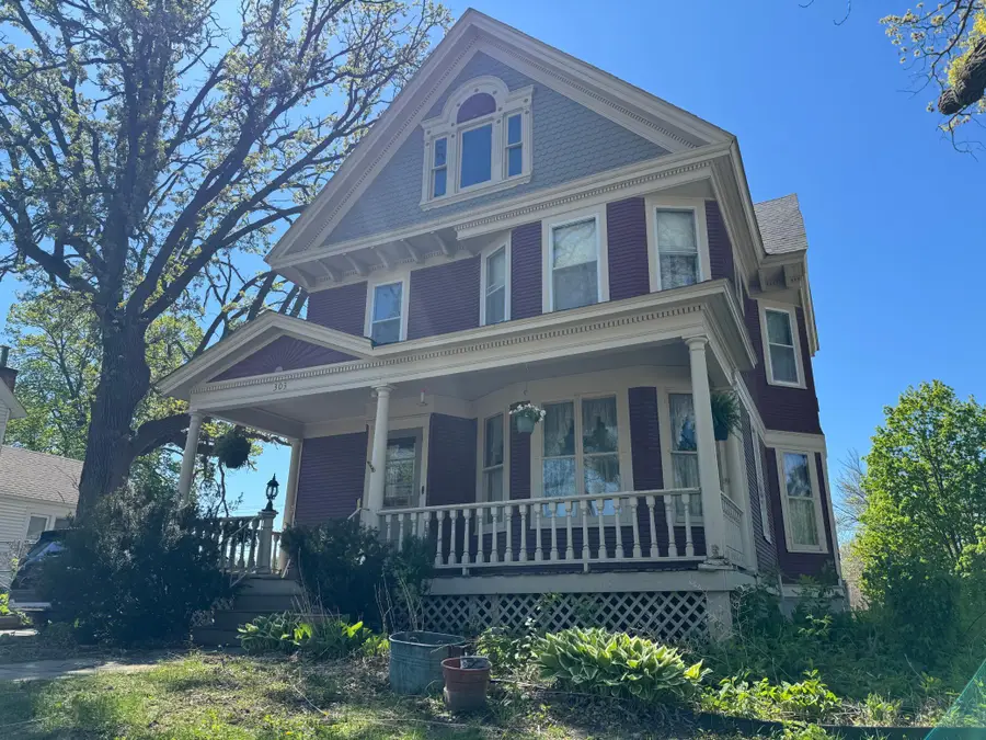 303 E Academy Street, Owatonna, MN 55060 - #2