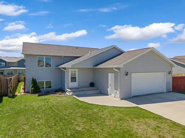 809 24th Avenue Nw, Austin, MN 55912