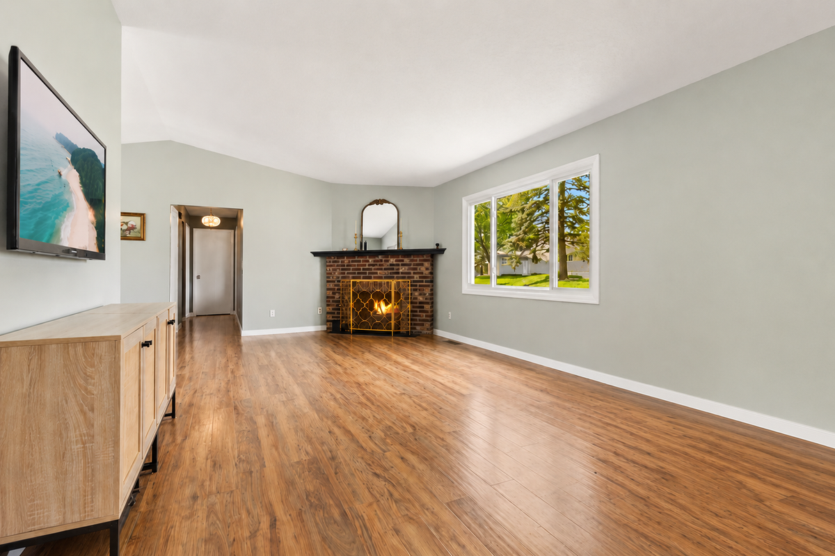 7440 Landau Curve, Bloomington, MN 55438 - #1