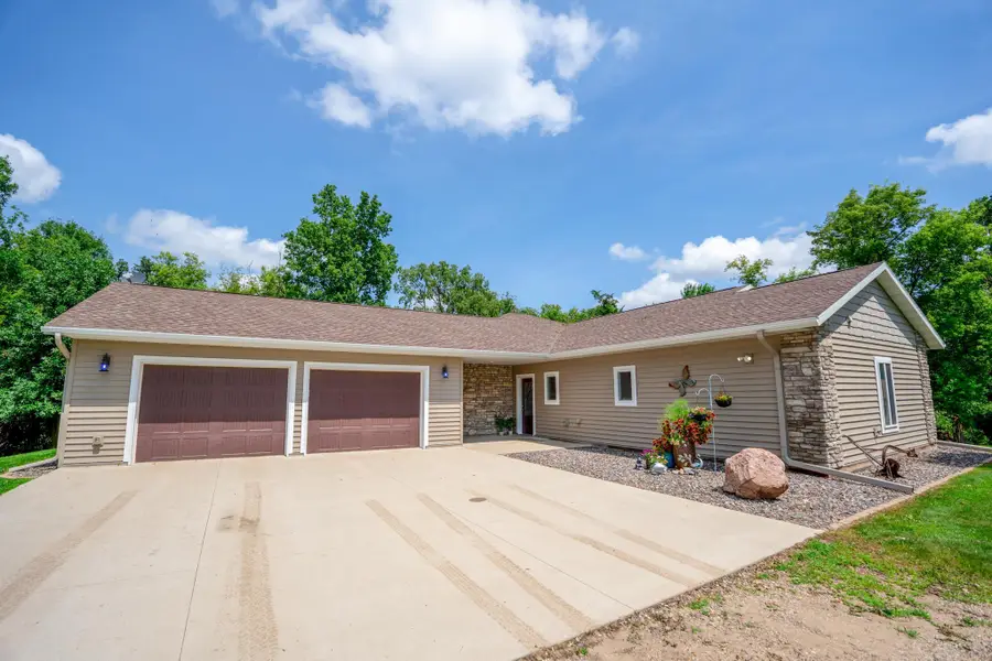 21033 125th Street Nw, Sunburg, MN 56289 - #3