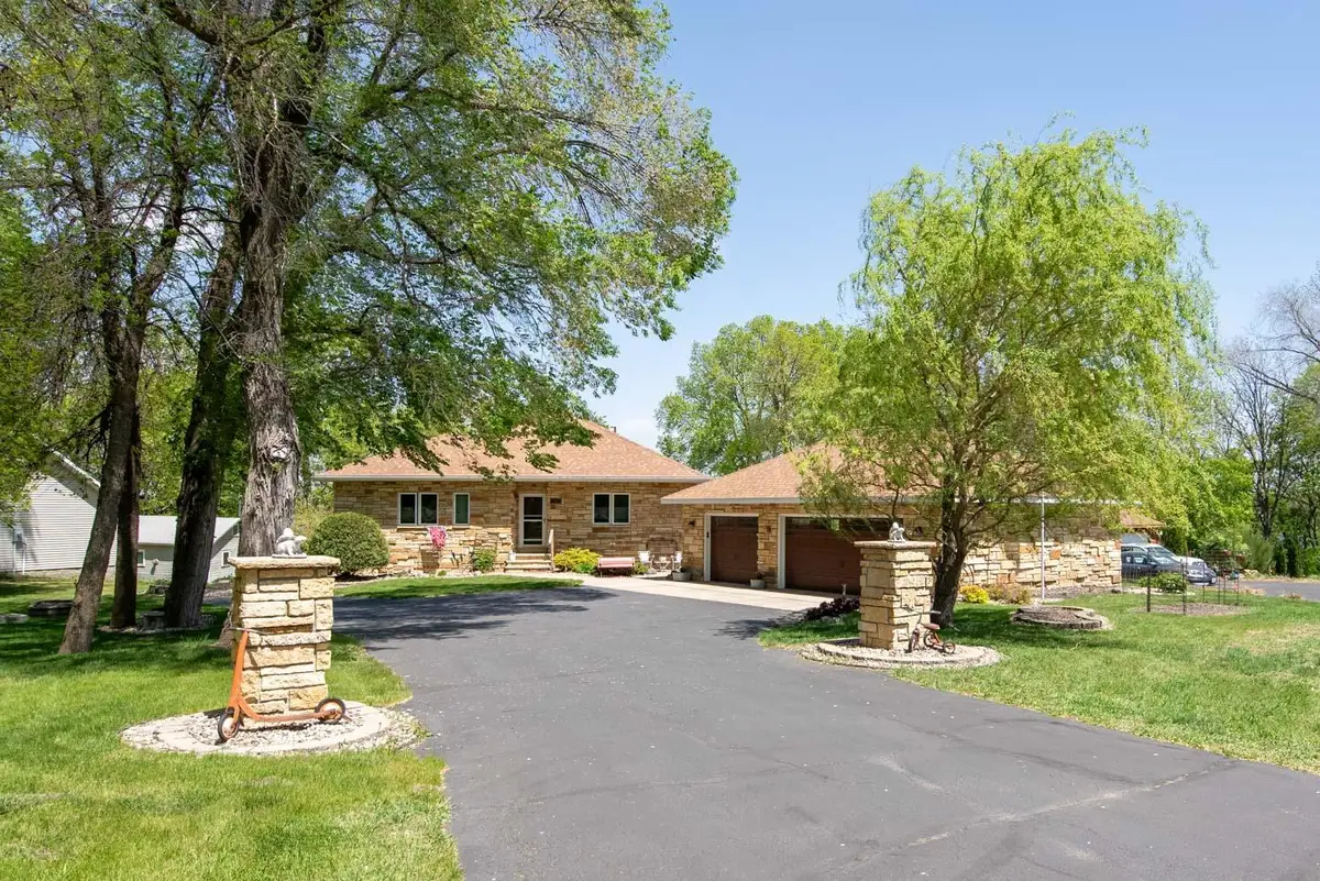 1524 Squirrels Nest Road, Kasota, MN 56050 - #1