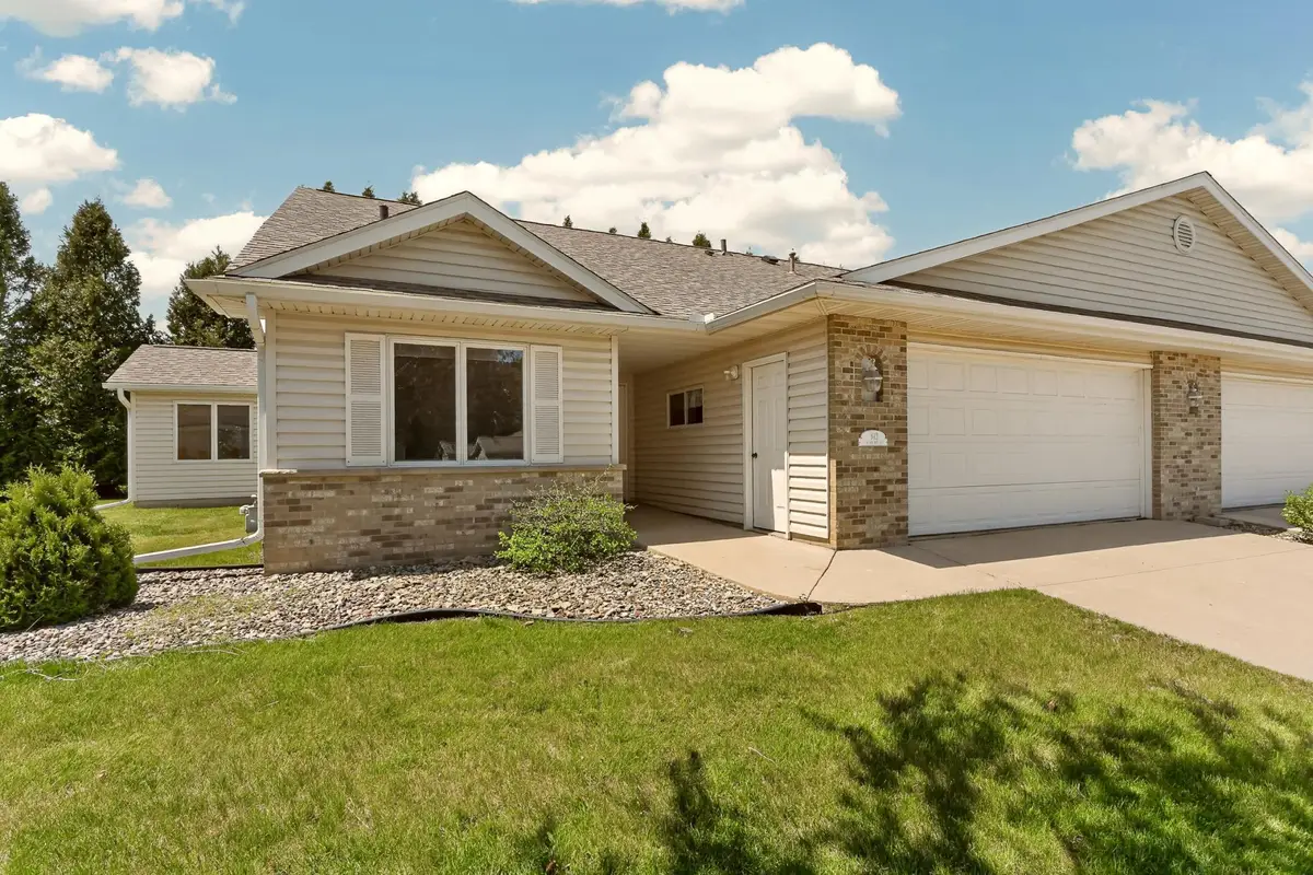 612 15 1/2 Avenue Nw, Kasson, MN 55944 - #1