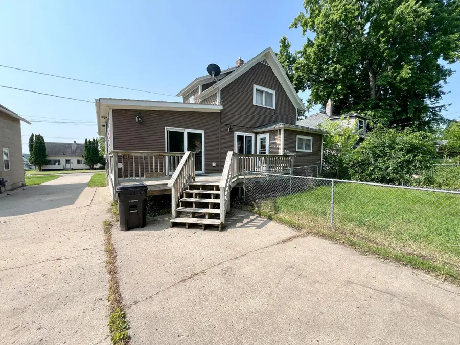 450 7th Street Nw, Valley City, ND 58072 - #2