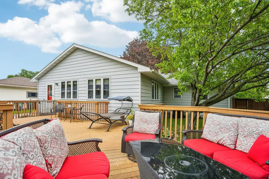 2908 Roosevelt Street Ne, Saint Anthony, MN 55418 - #3