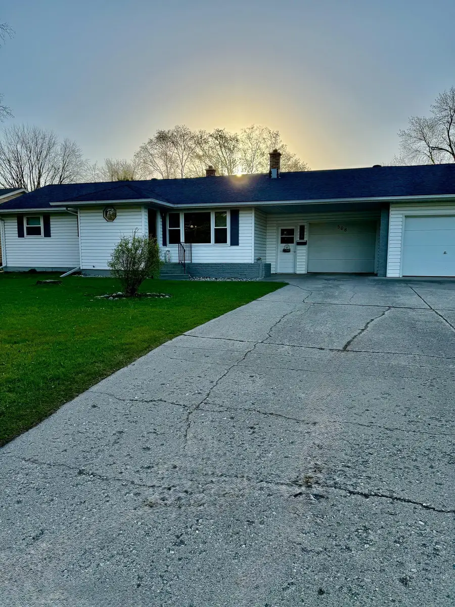 508 Merriam Avenue S, Thief River Falls, MN 56701 - #3