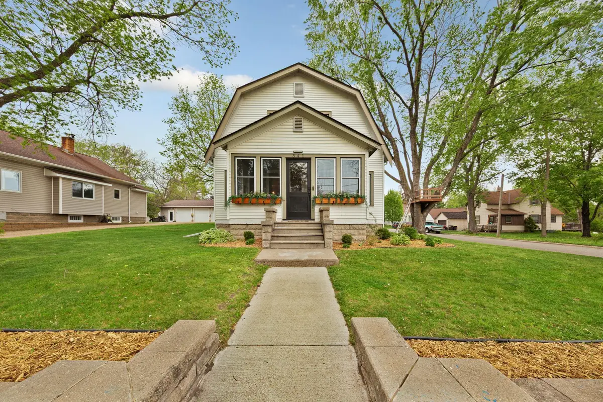 341 E Prince Street, Lake Crystal, MN 56055 - #1