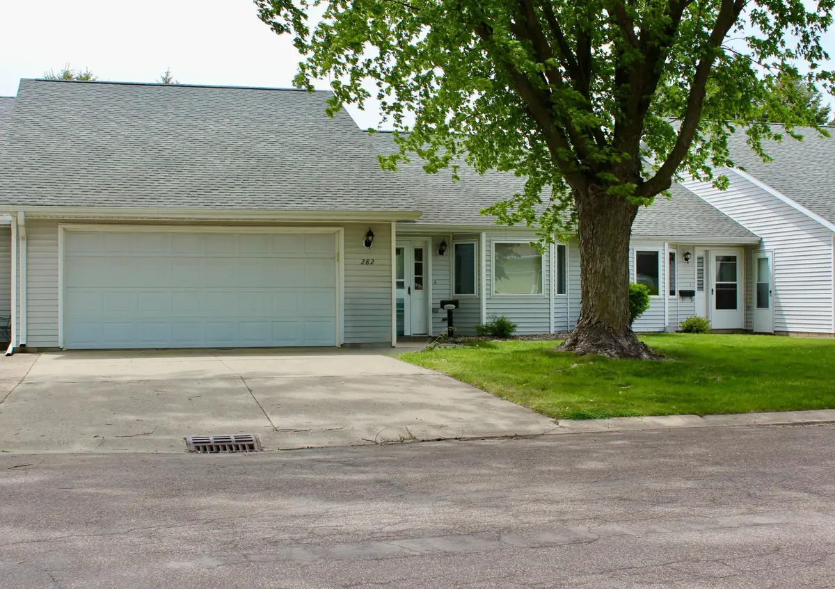 282 4th Avenue Sw, Blooming Prairie, MN 55917 - #1