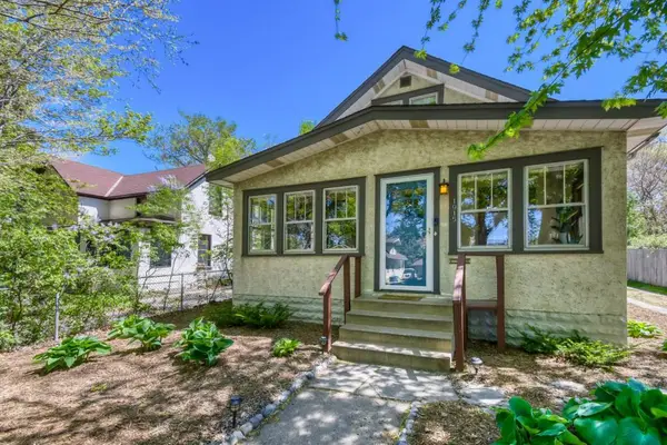 1915 3rd Street Ne, Minneapolis, MN 55418
