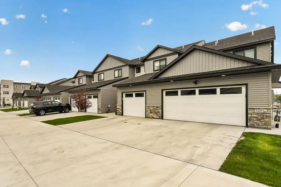 5205 Harvest Square Place Nw, Rochester, MN 55901 - #3