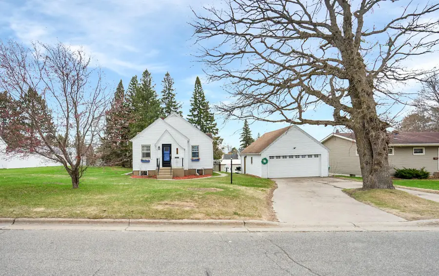 816 NW 9th Street, Grand Rapids, MN 55744 - #2