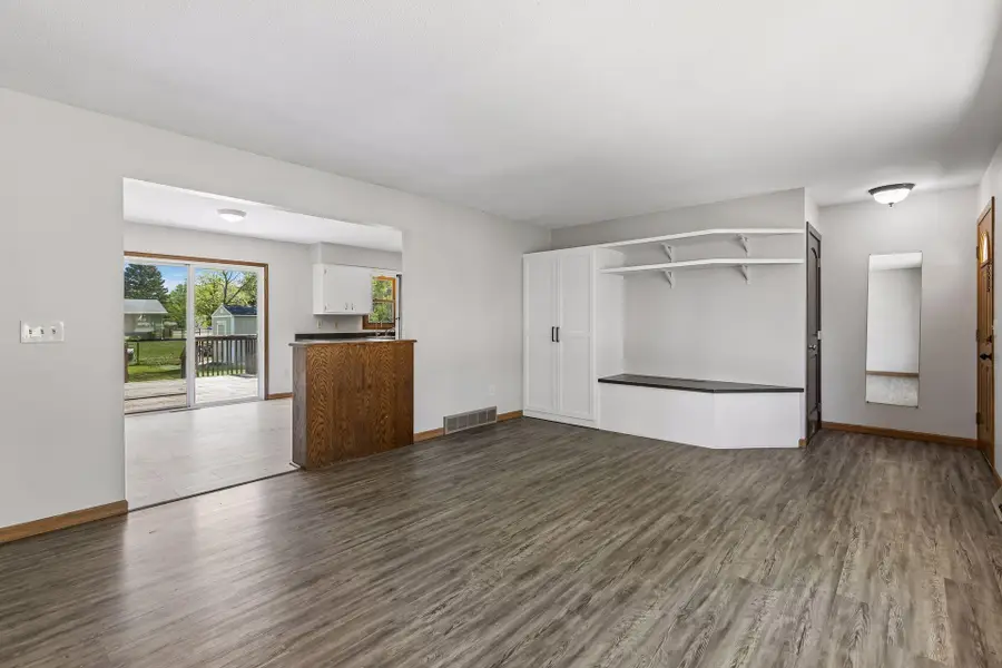 967 Sibley Street S, Shakopee, MN 55379 - #3