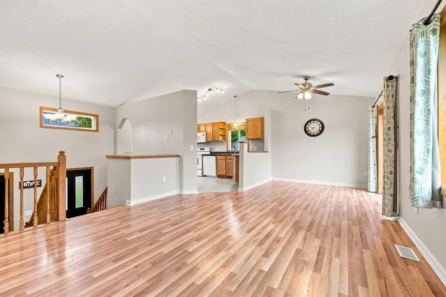 808 3rd Avenue Sw, Isanti, MN 55040 - #3