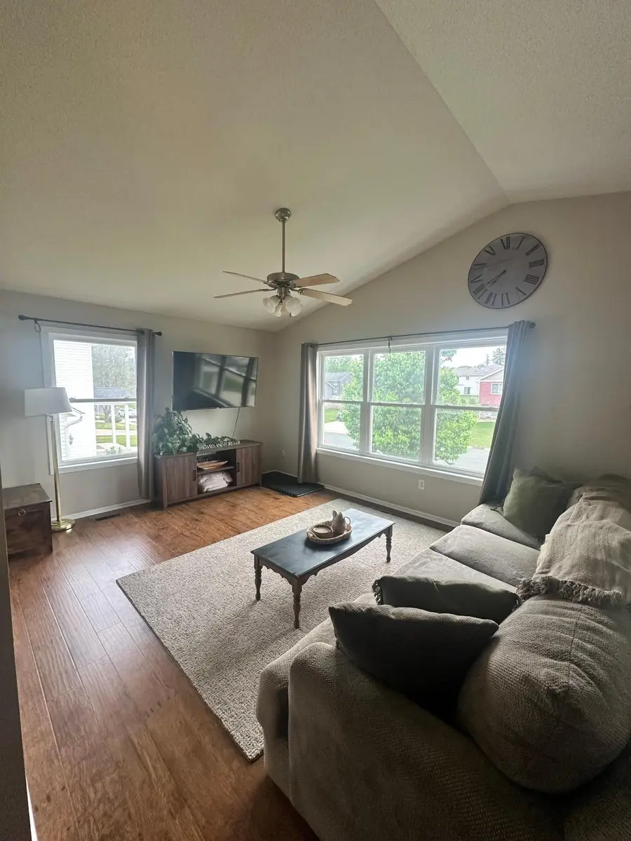 530 7th Street Sw, Pine Island, MN 55963 - #3