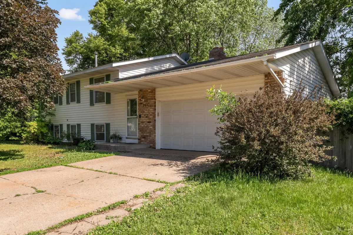 846 Jonathan Drive, Apple Valley, MN 55124 - #1