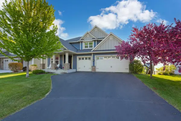 8821 Reflections Road, Chanhassen, MN 55317