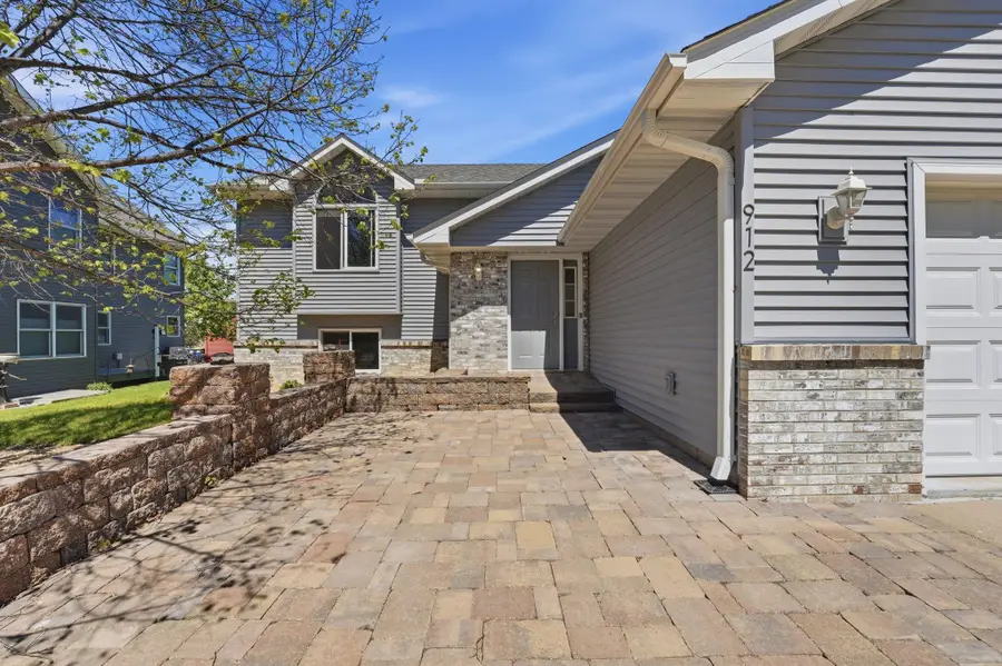 912 Juniper Avenue W, Northfield, MN 55057 - #2