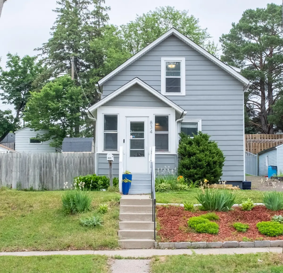 834 Algonquin Avenue, Saint Paul, MN 55119 - #1