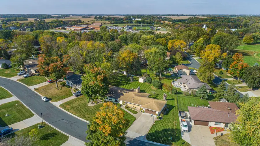 808 Hillcrest Drive, Montgomery, MN 56069 - #2