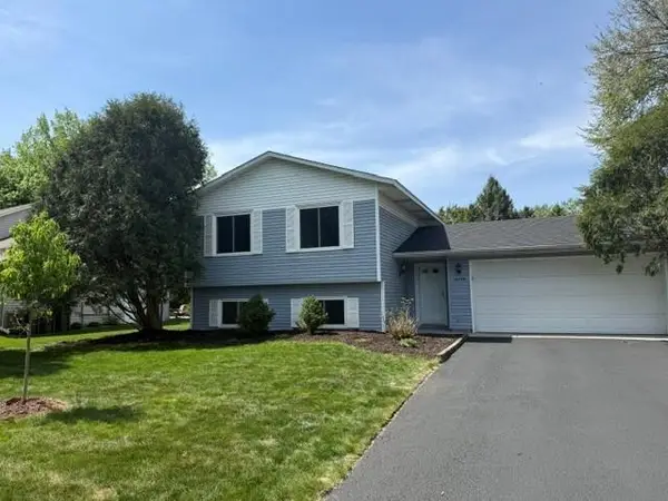 10276 Winter Place, Eden Prairie, MN 55347