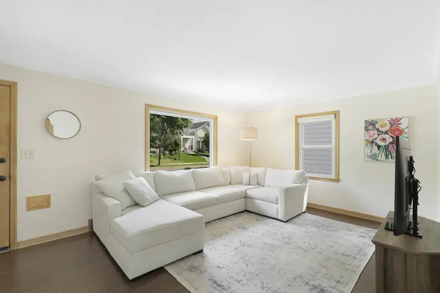 582 36 1/2 Avenue Ne, Minneapolis, MN 55418 - #3