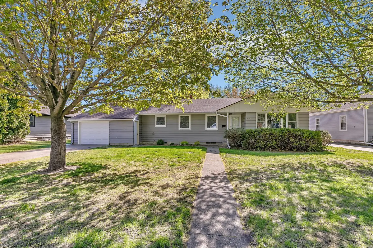709 S Miller Avenue, Litchfield, MN 55355 - #1