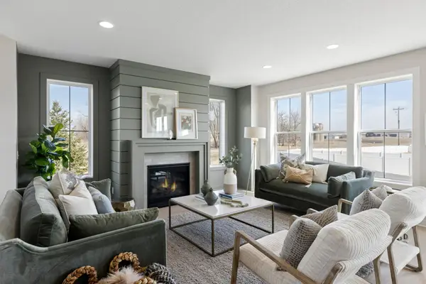 5003 Airlake Drive, Woodbury, MN 55129