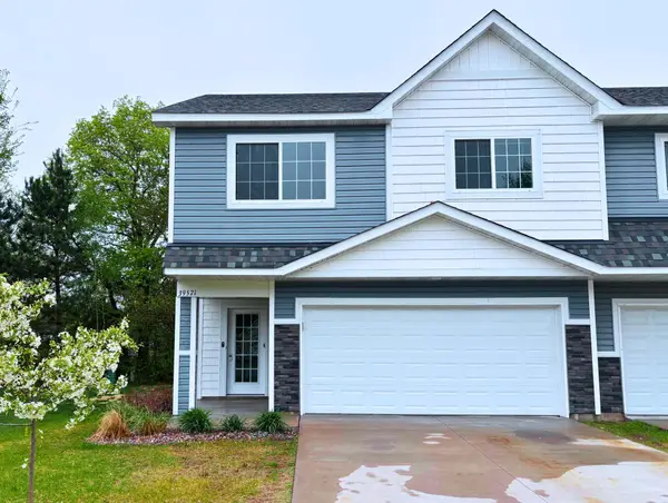 39571 Oak Park Trail, North Branch, MN 55056
