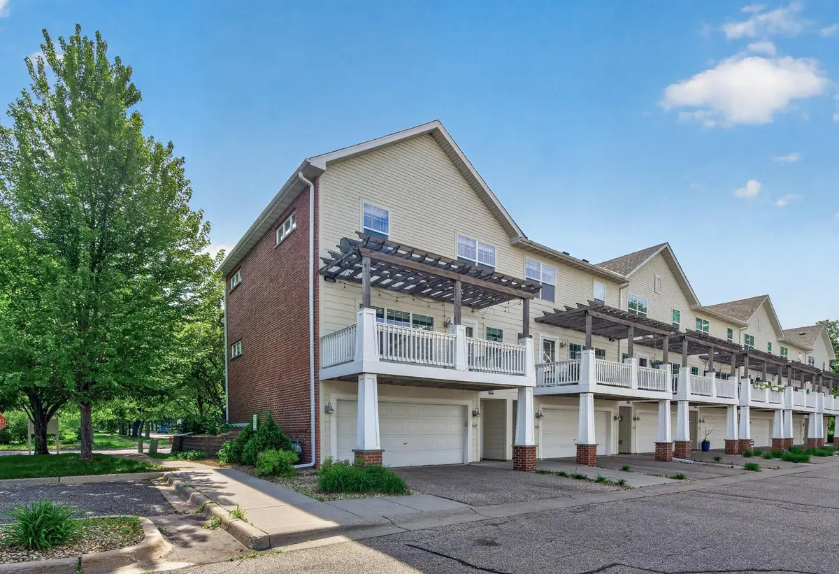1667 Arona Street #8, Falcon Heights, MN 55108 - #1