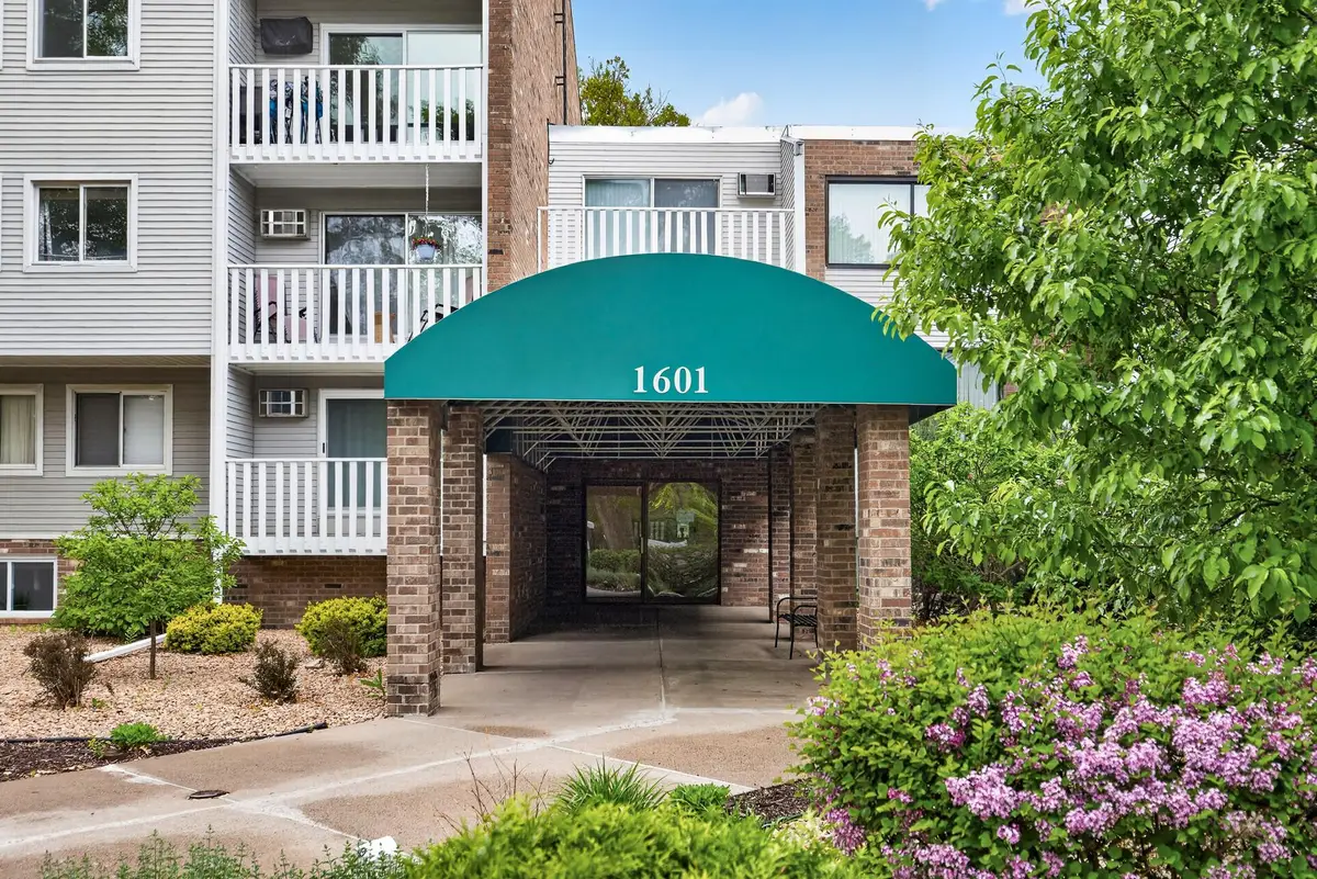 1601 N Innsbruck Drive #379, Fridley, MN 55432 - #1