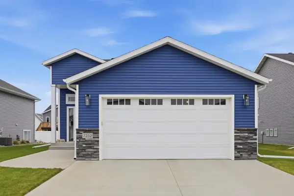 7252 26th Street S, Fargo, ND 58104