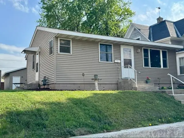206 Elm Avenue Se, Montgomery, MN 56069 - #2
