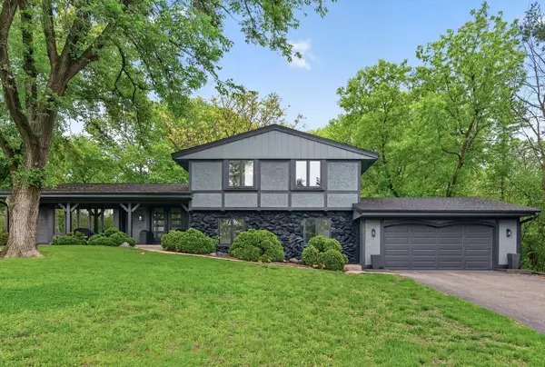 2841 Mayfield Road, Minnetonka, MN 55391