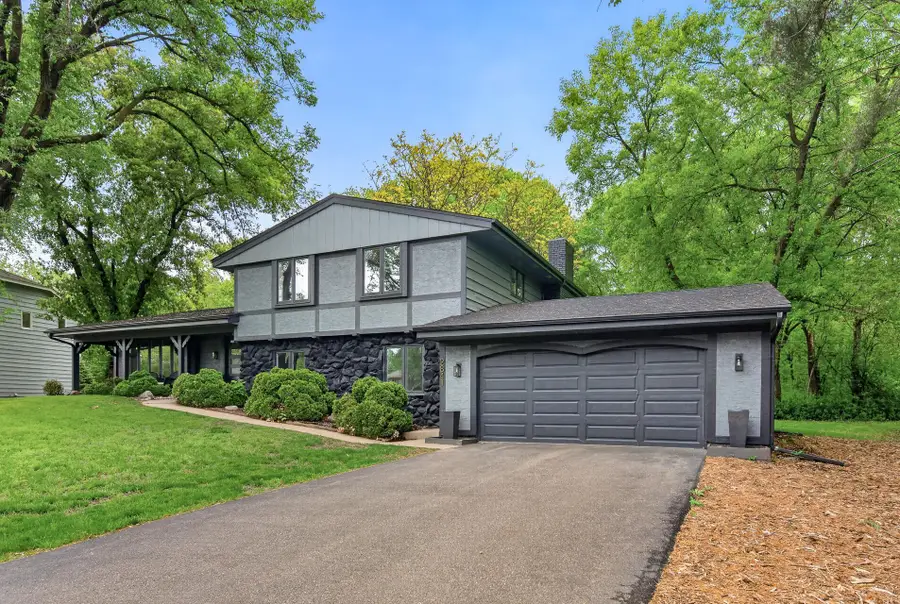 2841 Mayfield Road, Wayzata, MN 55391 - #2