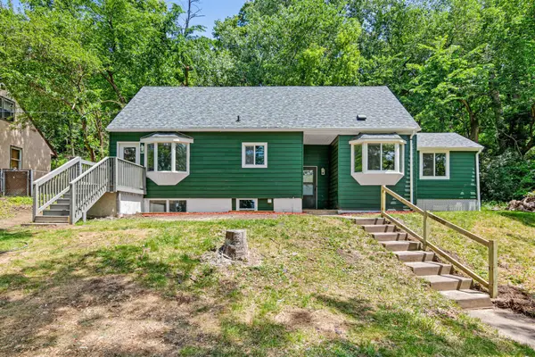 820 Point Douglas Road S, Saint Paul, MN 55119