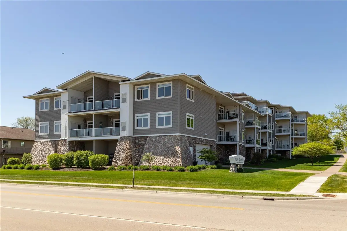 1215 N Lakeshore Drive #303, Lake City, MN 55041 - #1