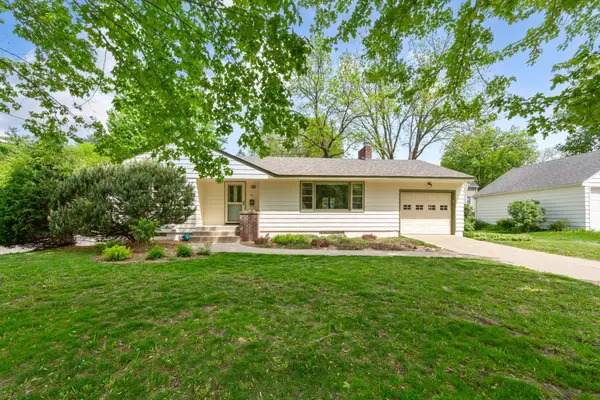 311 7th Street E, Northfield, MN 55057