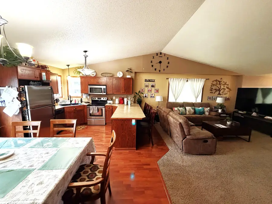 4294 Auburn Avenue S, Fargo, ND 58104 - #3