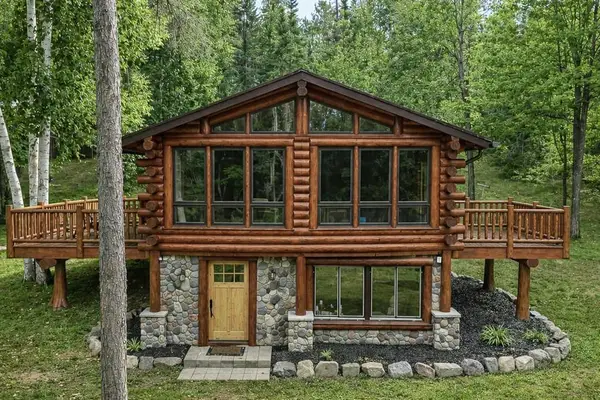 280 S Lake Lawrence Road Ne, Outing, MN 56662