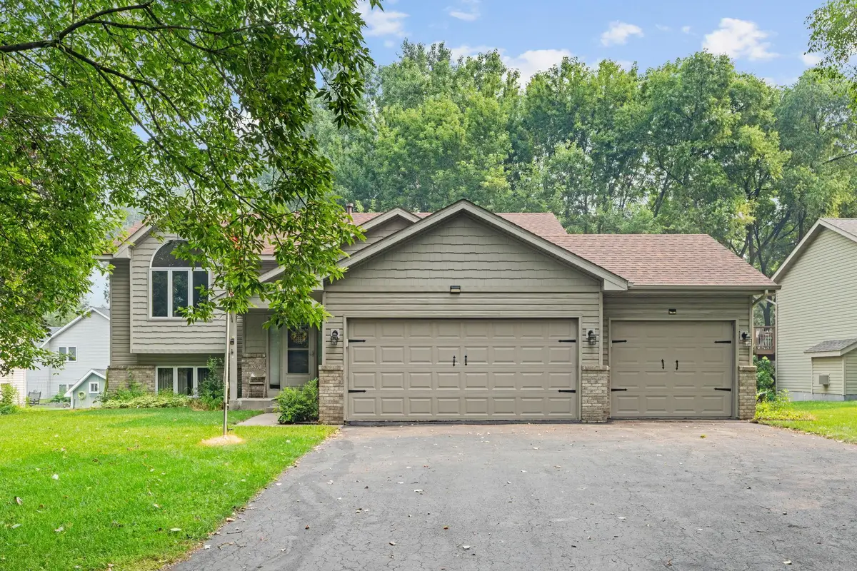 397 Viking Drive E, Little Canada, MN 55117 - #1