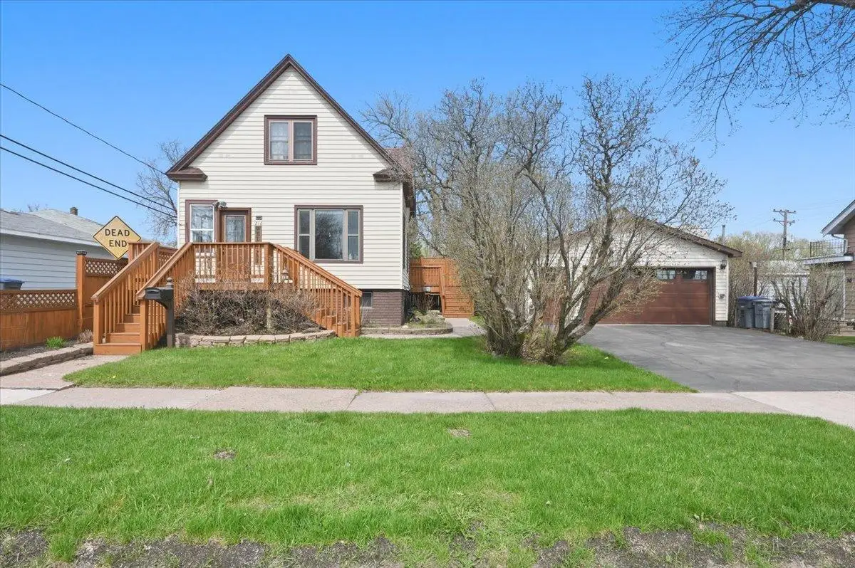 216 N 38th Avenue W, Duluth, MN 55807 - #1