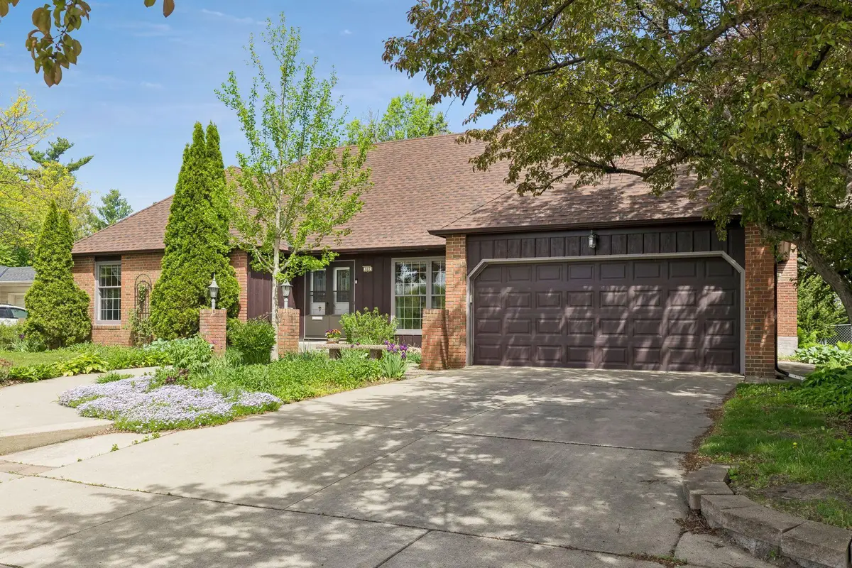 807 5th Street E, Northfield, MN 55057 - #1