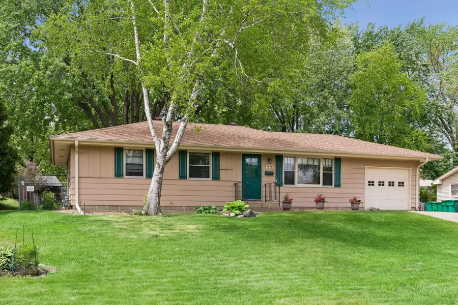 2949 Aquila Avenue N, Crystal, MN 55427 - #2