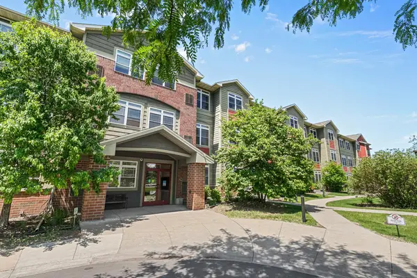 2530 E 34th Street #210, Minneapolis, MN 55406
