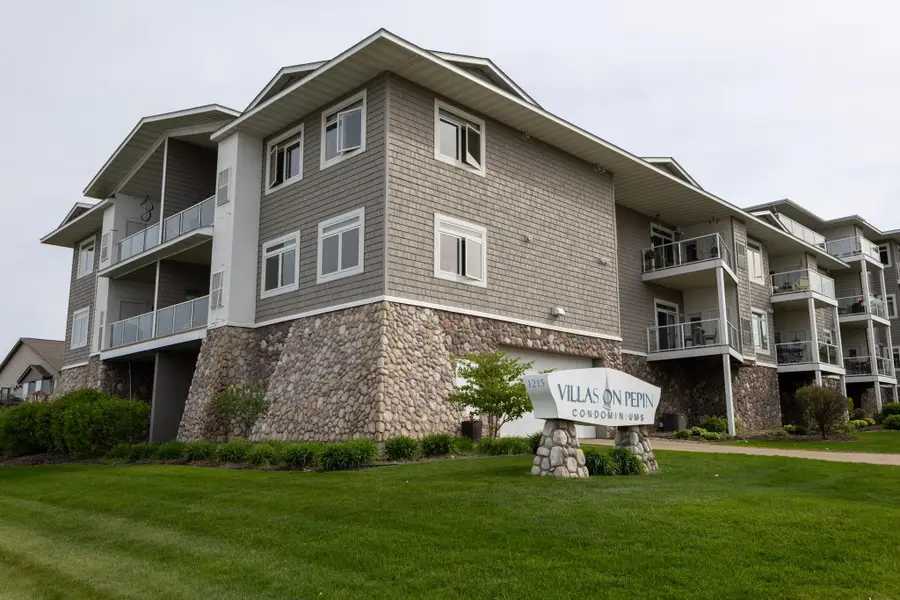 1215 N Lakeshore Drive #210, Lake City, MN 55041 - #3
