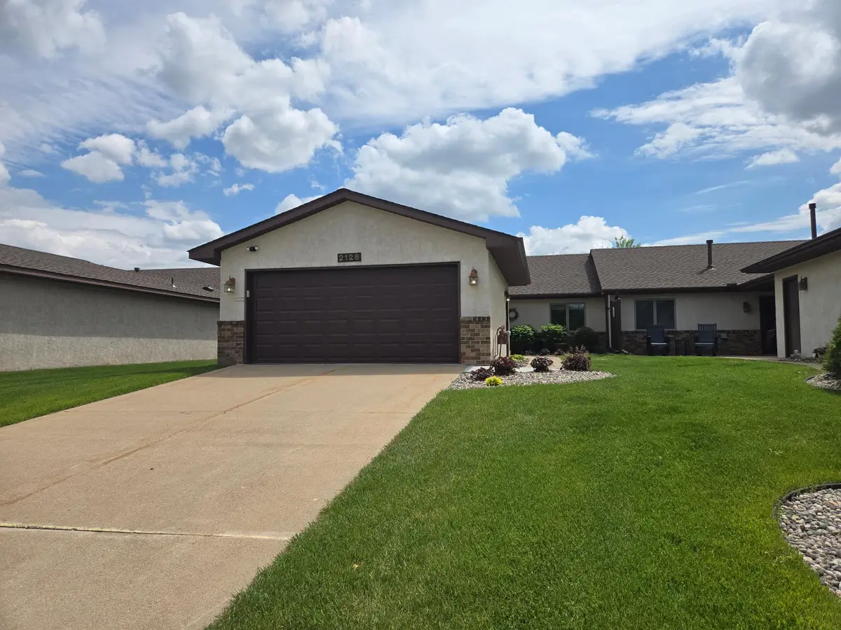 2126 Vierling Drive E, Shakopee, MN 55379 - #1