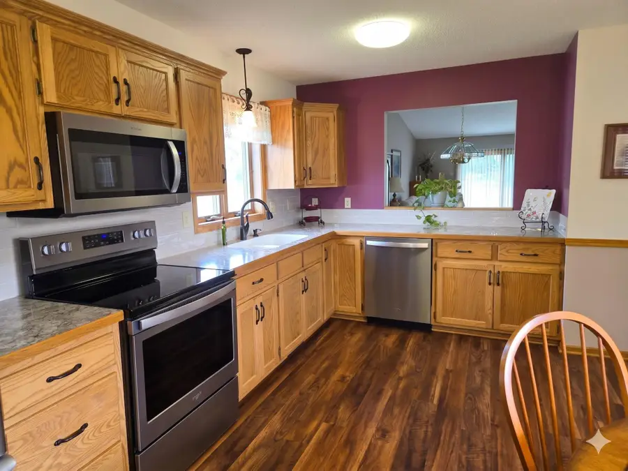 2126 Vierling Drive E, Shakopee, MN 55379 - #3