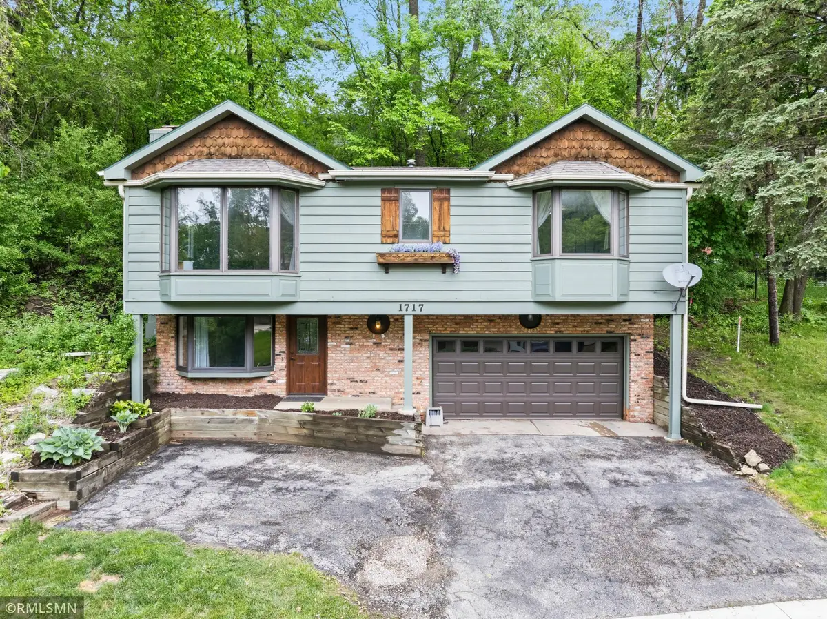 1717 11th Avenue Ne, Rochester, MN 55906 - #1