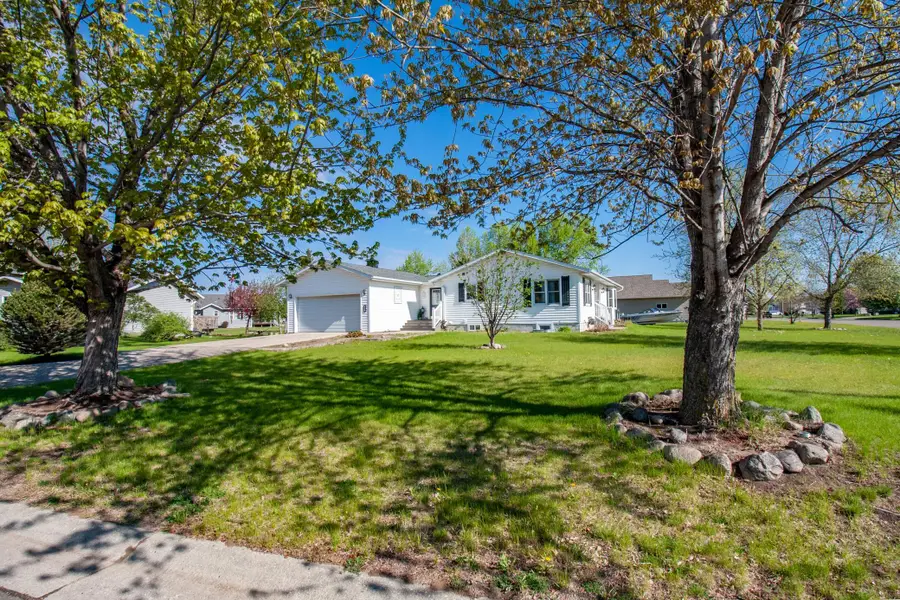 720 6th Drive Nw, Perham, MN 56573 - #2